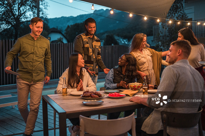 户外晚宴派对图片素材