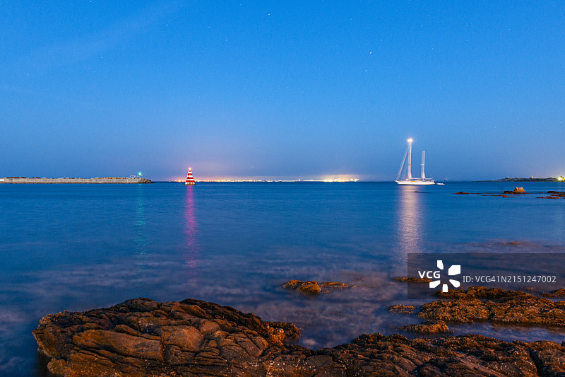 黄昏时分斯廷蒂诺海湾的撒丁岛景色图片素材