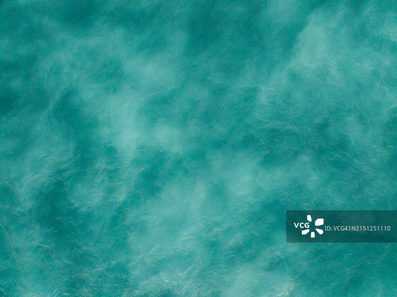 澳大利亚西澳大利亚州布鲁姆罗巴克湾的水面航拍图片素材