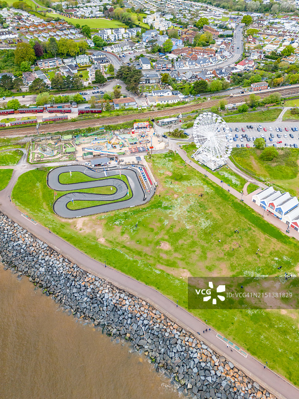 道利什海滩游乐设施和摩天轮图片素材