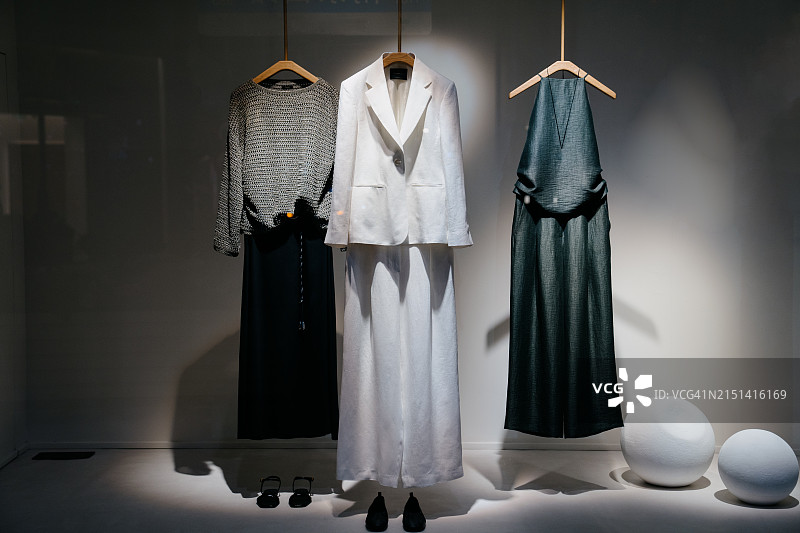 购物中心服装店图片素材