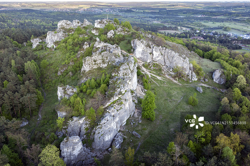 波兰克拉科夫琴斯托霍瓦高地的兹博罗夫山图片素材