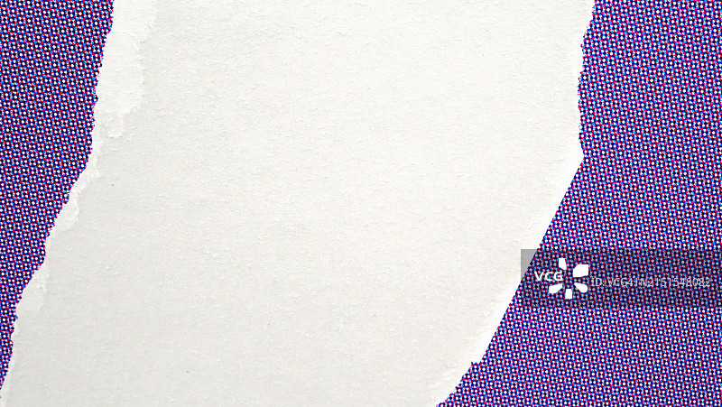 巴黎墙上撕裂的胶印海报微距照片图片素材