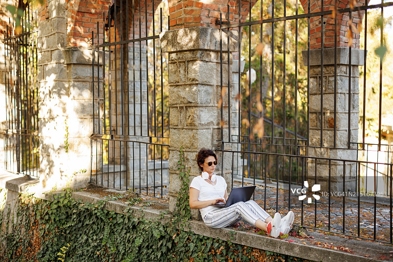 秋季假期创作图片素材