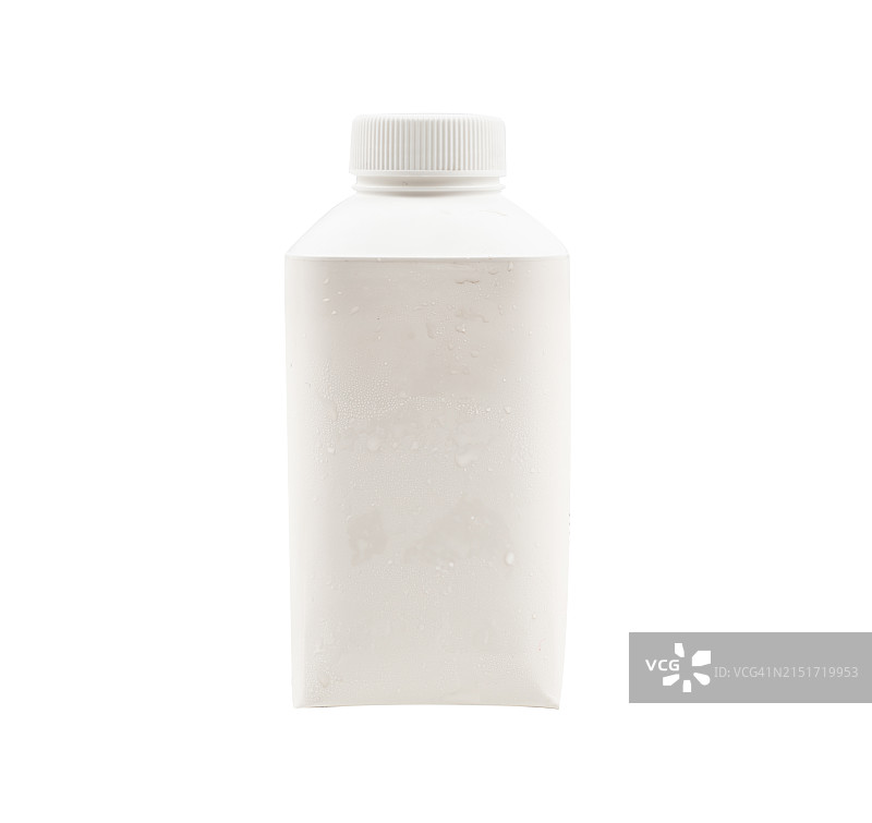 空白牛奶或果汁纸箱正面视图，空饮料盒样机，白色背景隔离，饮料清洁纸箱包装图片素材