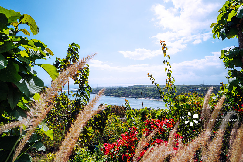 印度尼西亚努沙佩尼达岛的壮丽海景图片素材