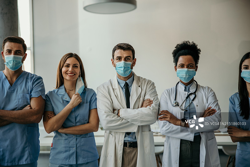 作为医疗专业人员，我们肩负着重要的工作图片素材