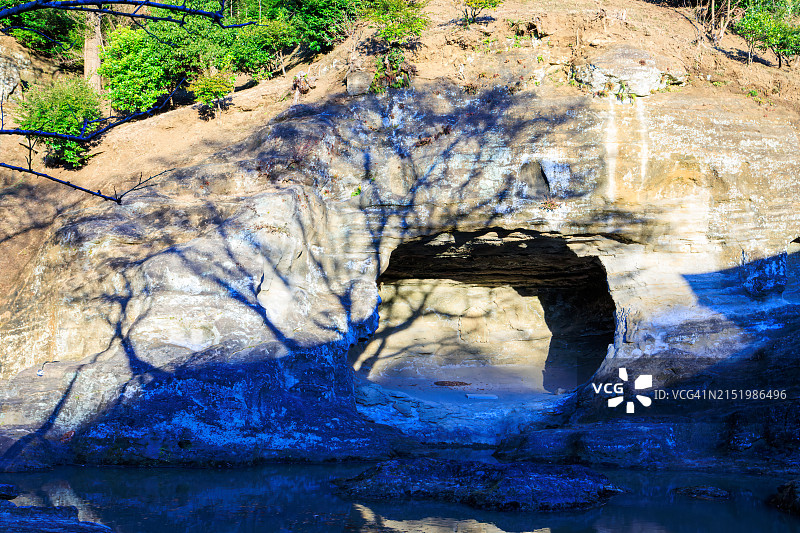 瑞泉寺内的庭院风光图片素材