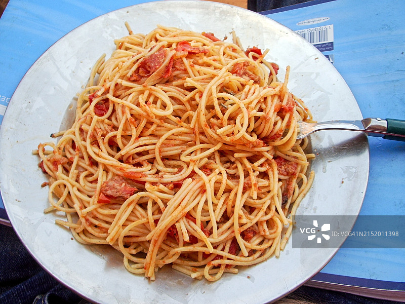 意面、橄榄油和番茄图片素材