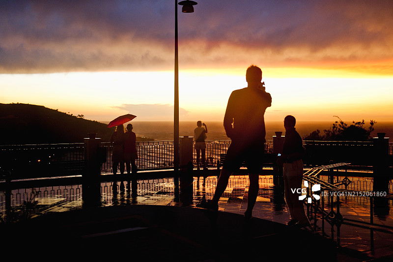 普利亚佩斯基奇村庄的夏日风暴图片素材