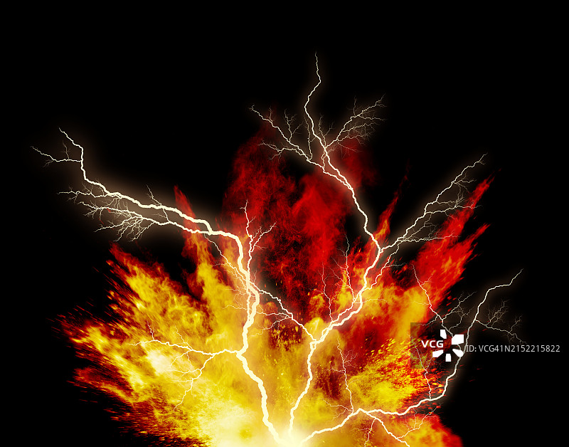 黑色背景上的闪电和火焰的电爆炸图片素材