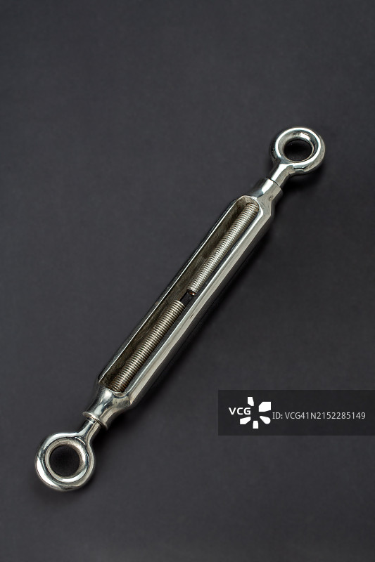 工业强度：建筑设备中钢制机械的卸扣螺纹联轴器图片素材