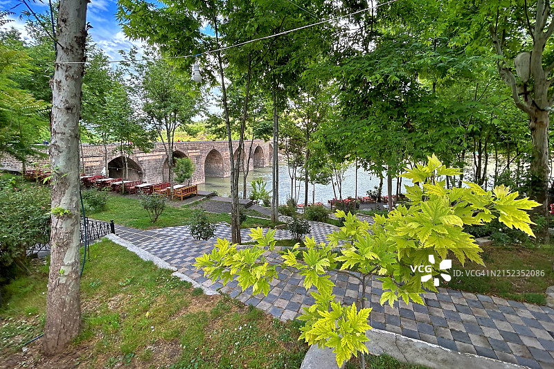 迪亚巴克尔的十拱桥图片素材