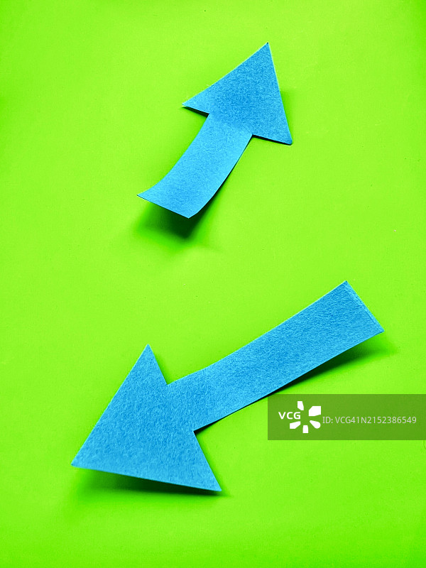 冲突的箭头图片素材