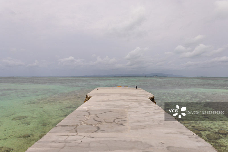 冲绳县竹富岛古老码头图片素材