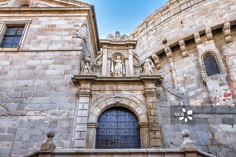 中世纪大教堂的窗户门图片素材