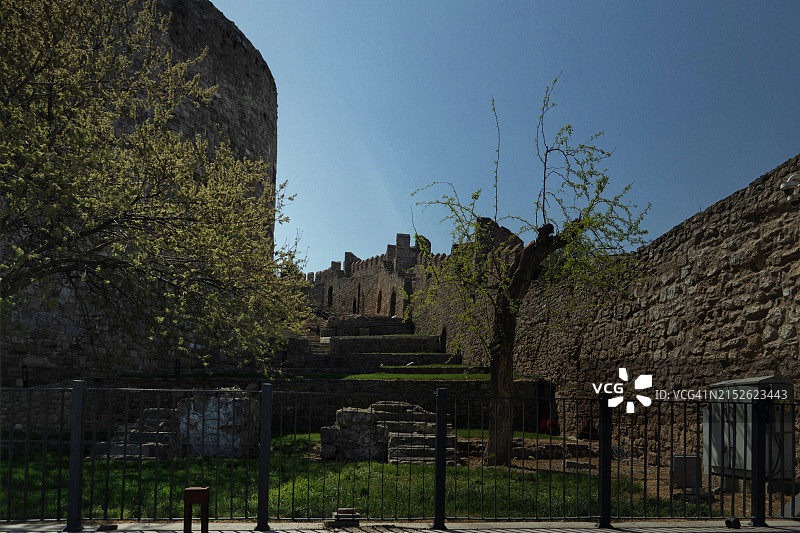 恰纳卡莱基利特巴希尔堡垒的城墙和塔楼图片素材