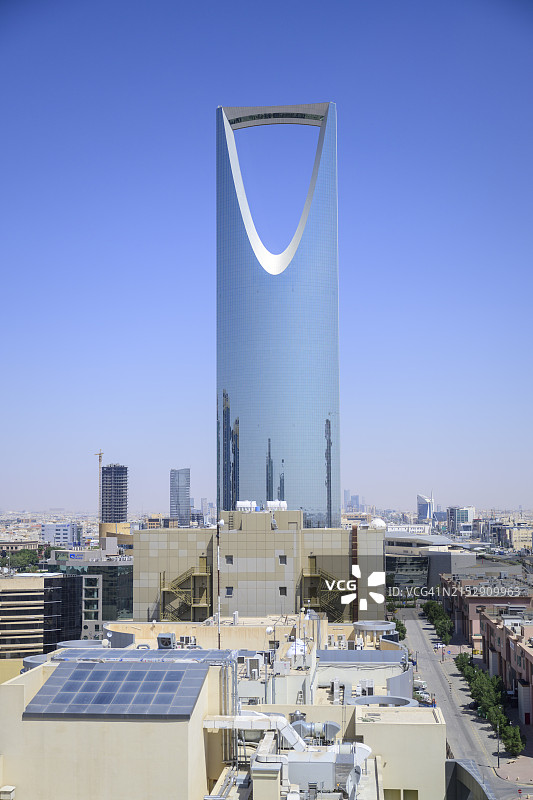 利雅得中心点大厦和王国中心城市景观图片素材