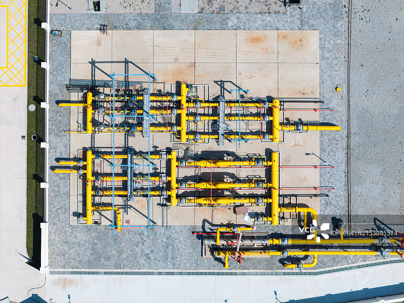 工厂里的天然气管道图片素材