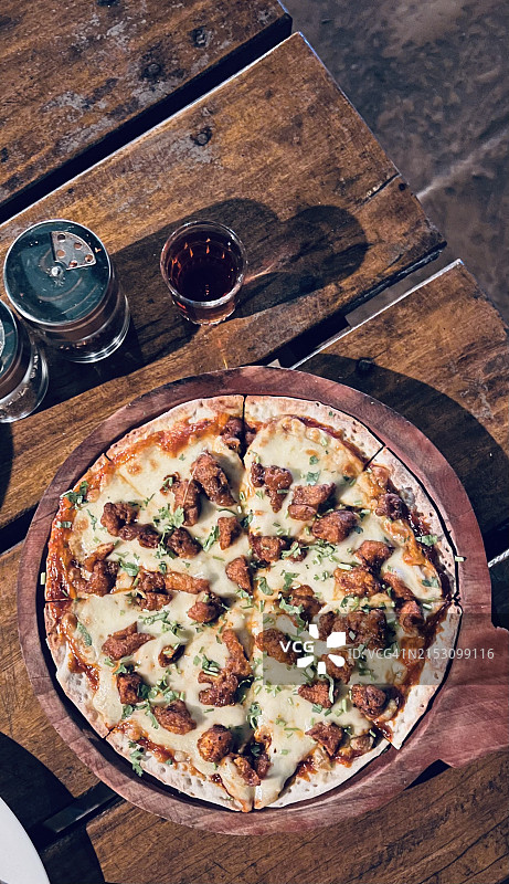 桌上的披萨特写，维沙卡帕特南，安得拉邦，印度图片素材