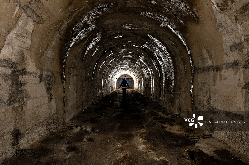 防空避难所图片素材