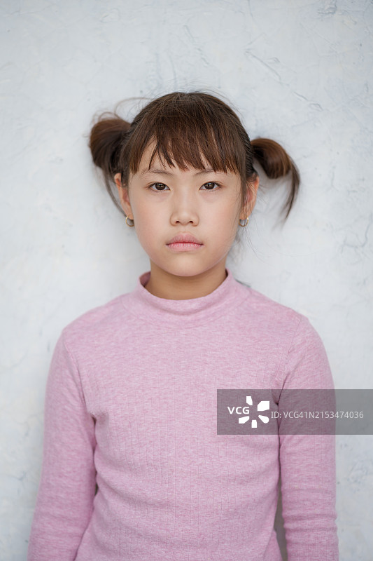 悲伤的女孩图片素材