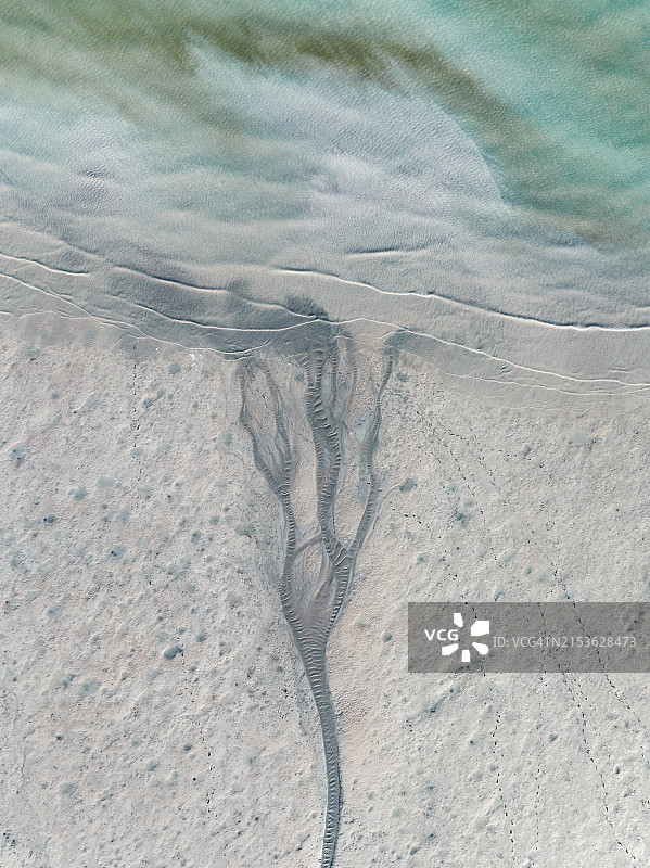 无人机视角：澳大利亚西澳大利亚州布鲁姆罗巴克湾低潮时水流景象图片素材