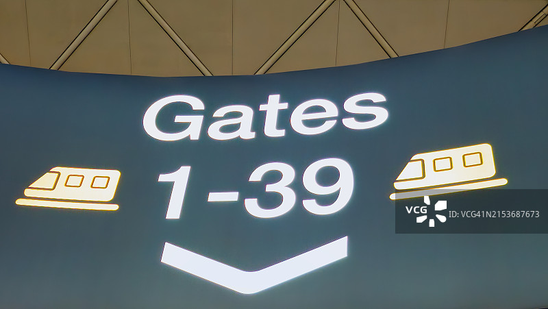 机场出发大厅指示牌图片素材