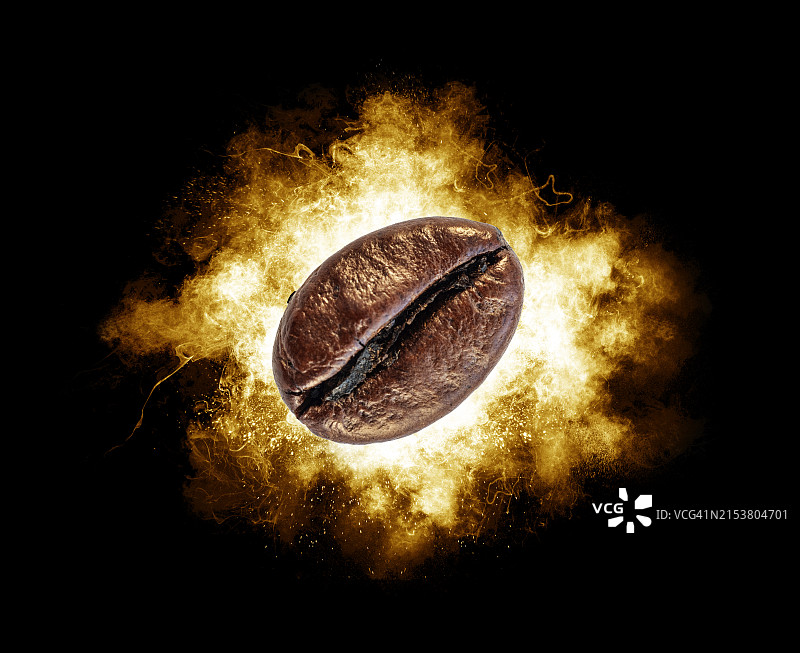 新鲜烘焙、热气腾腾的罗布斯塔咖啡豆，黑色背景图片素材