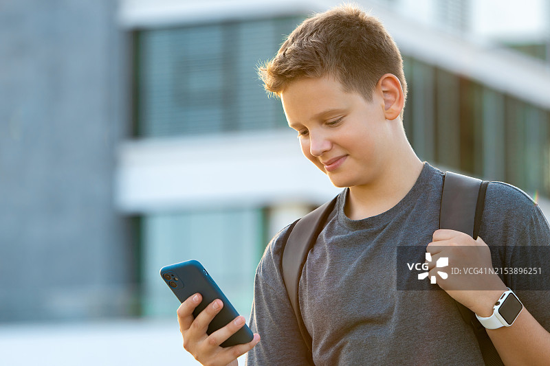 互联学生：数字聊天图片素材