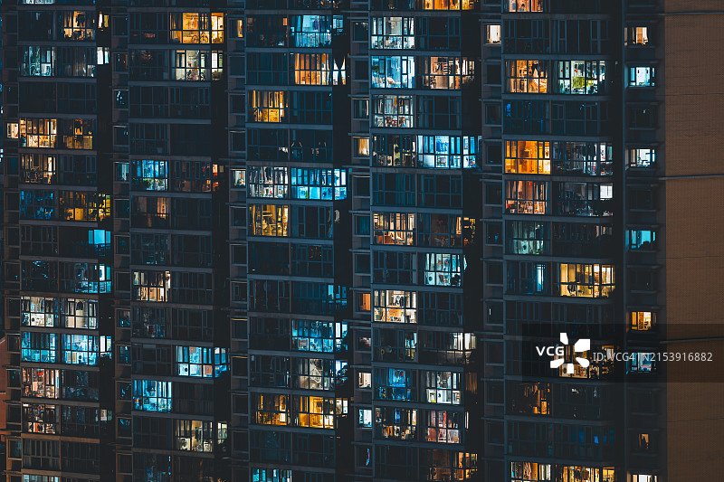 城市高层住宅区夜景图片素材
