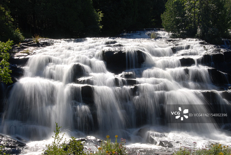 美国密歇根州布鲁斯克罗辛瀑布风光图片素材