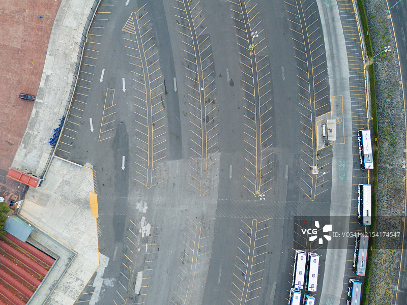 墨西哥城墨西哥国立自治大学足球场周边停车场鸟瞰图片素材