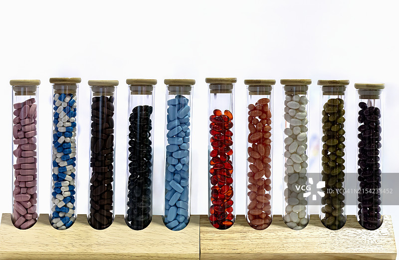 维生素补充剂和Omega 3鱼油图片素材