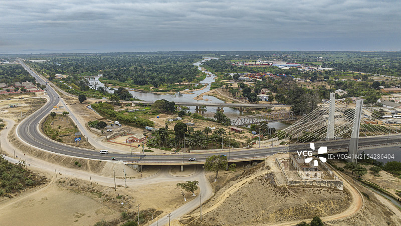 安哥拉本格拉卡图贝拉河大桥航拍图片素材