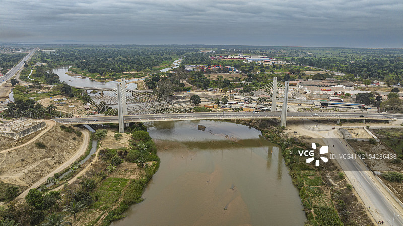 安哥拉本格拉卡图贝拉河大桥航拍图片素材