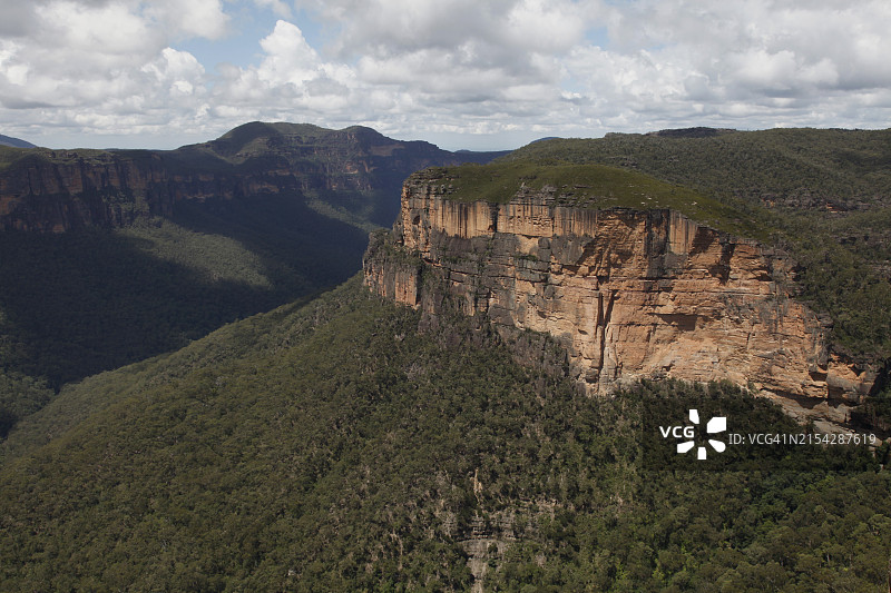 蓝山国家公园悬崖岩层景观（澳大利亚新南威尔士州，联合国教科文组织世界遗产）图片素材