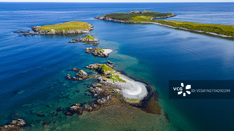 加拿大纽芬兰阿瓦隆半岛费里兰附近的岛屿航拍图片素材