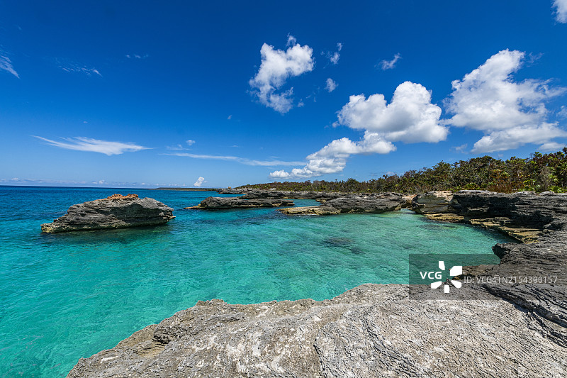 绿松石色的岩石海湾,蓬塔弗朗西斯海洋国家公园,青年岛,古巴,西印度群岛,中美洲图片素材