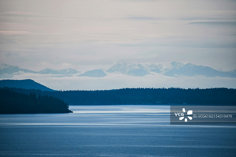 蒙大拿州雪山风光图片素材