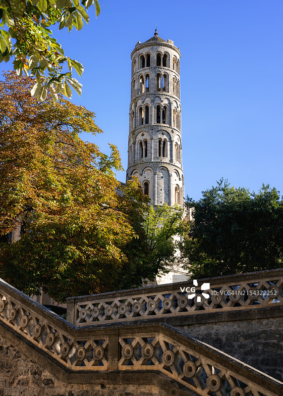 法国于泽斯圣特奥多里特大教堂费内斯特雷塔图片素材