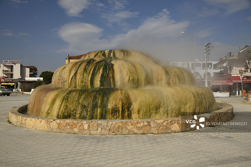 土耳其卡拉海特村庄的温泉，棉花堡，安纳托利亚，土耳其，小亚细亚，亚洲图片素材