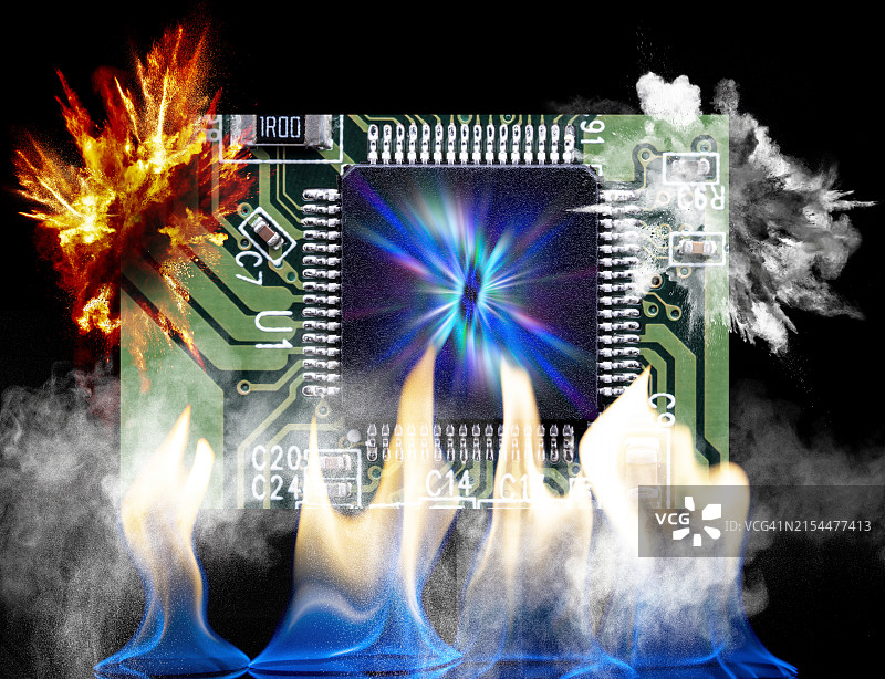 人工智能超负荷导致计算机电路板爆炸起火图片素材