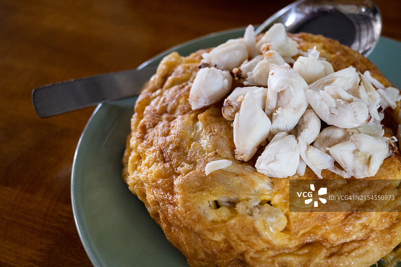 泰式蟹肉煎蛋卷特写，泰国美食图片素材