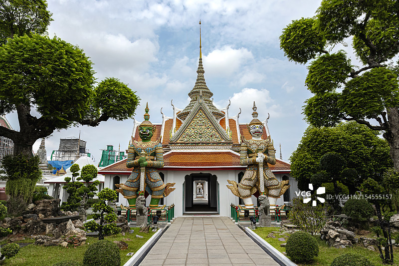 曼谷的标志性建筑：黎明寺图片素材