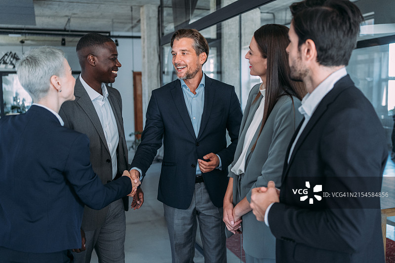 成功的合作图片素材