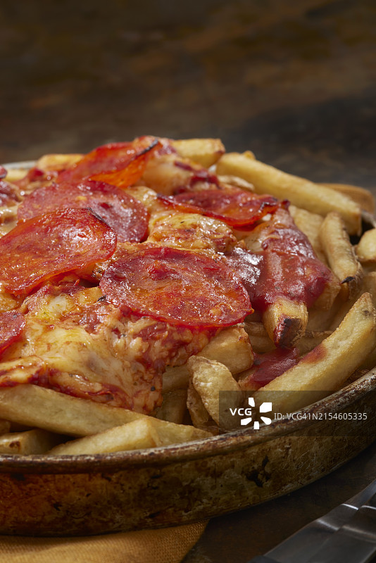 爆款意式香肠披萨薯条图片素材