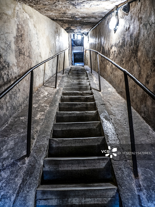 佛罗伦萨圣母百花大教堂穹顶的楼梯内部细节图片素材