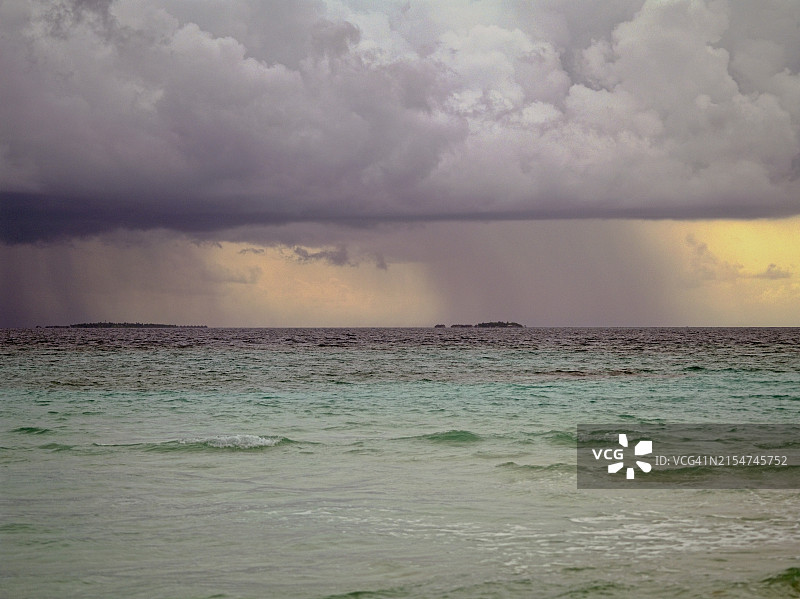 印度洋风暴岛屿图片素材