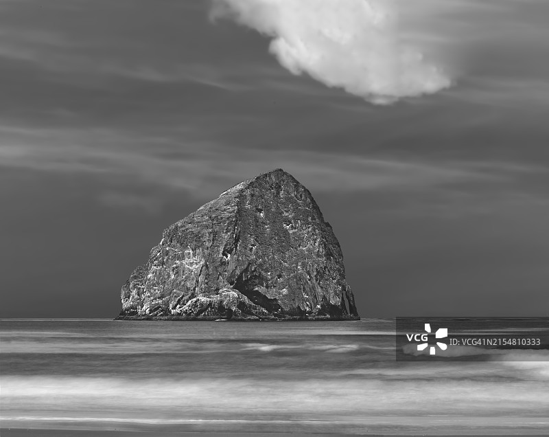 基万达海岬的干草堆岩图片素材